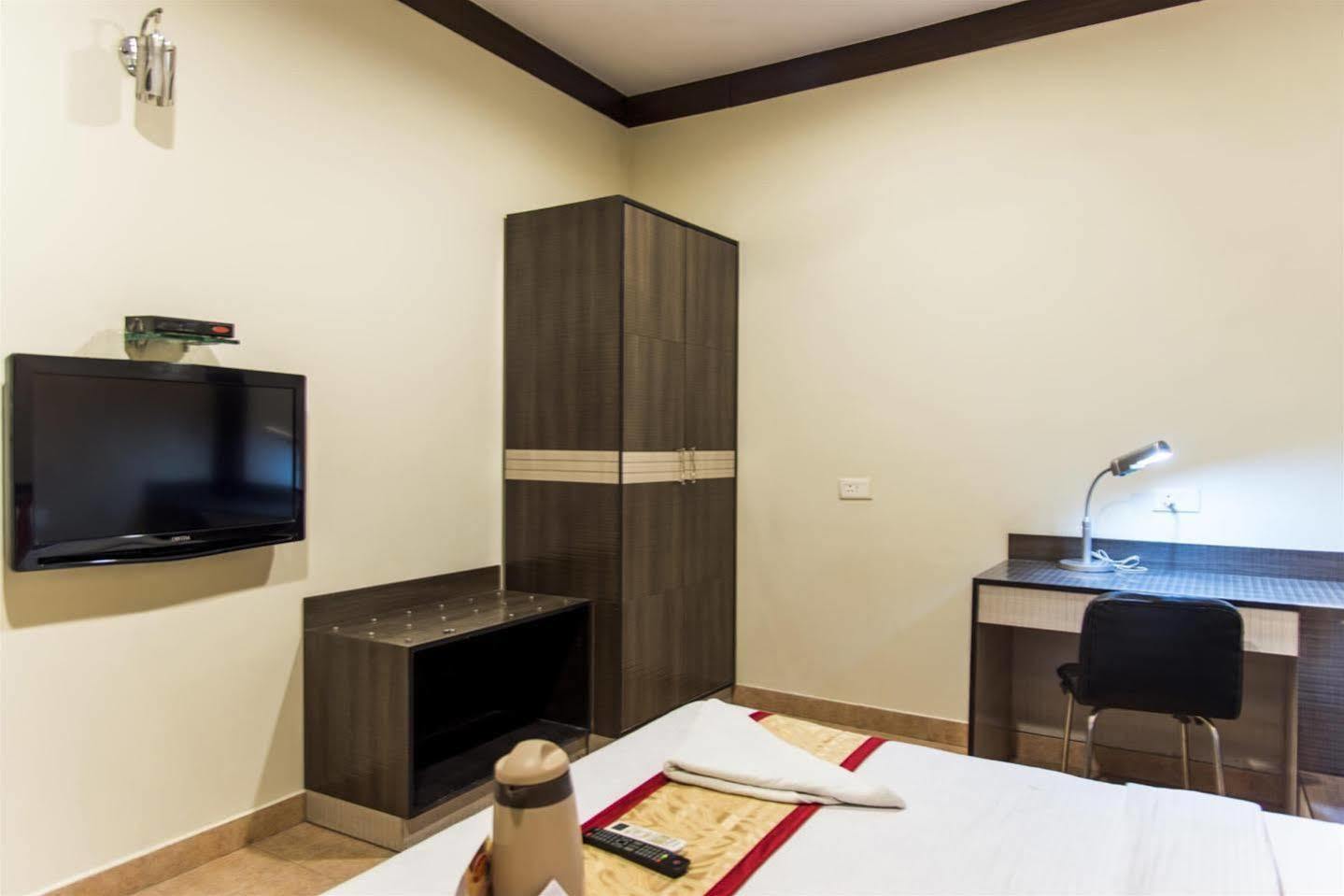 Orbit Inn Agra  Exterior photo